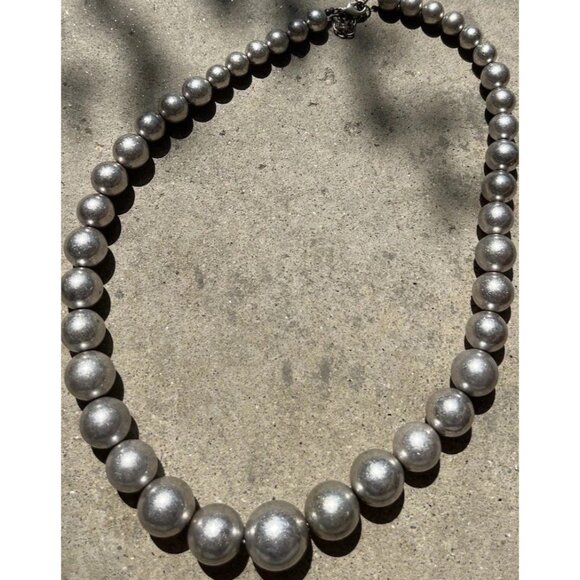 Vintage Silver Graduated Large Round Bead Women’s Necklace Sz 29” - Picture 6 of 13